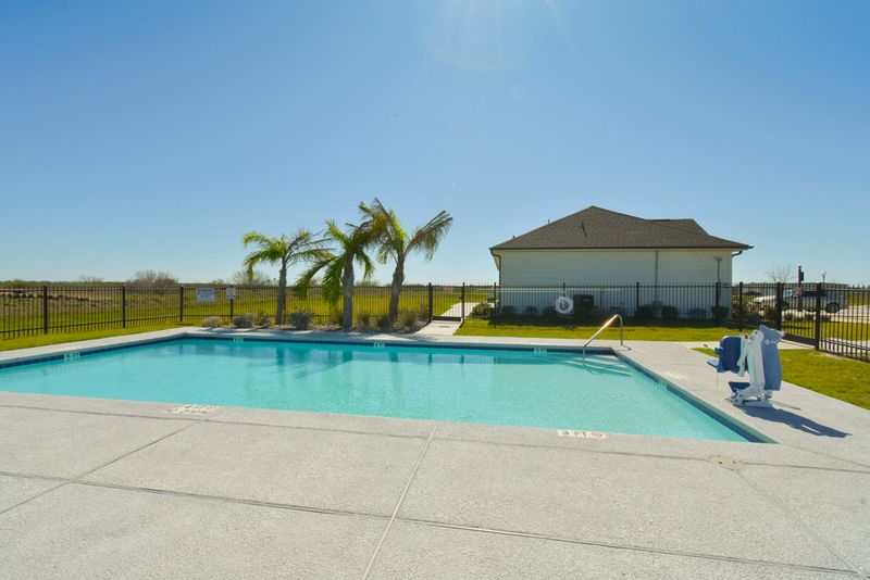 Luxury Apartment Apartment for Rent Courts